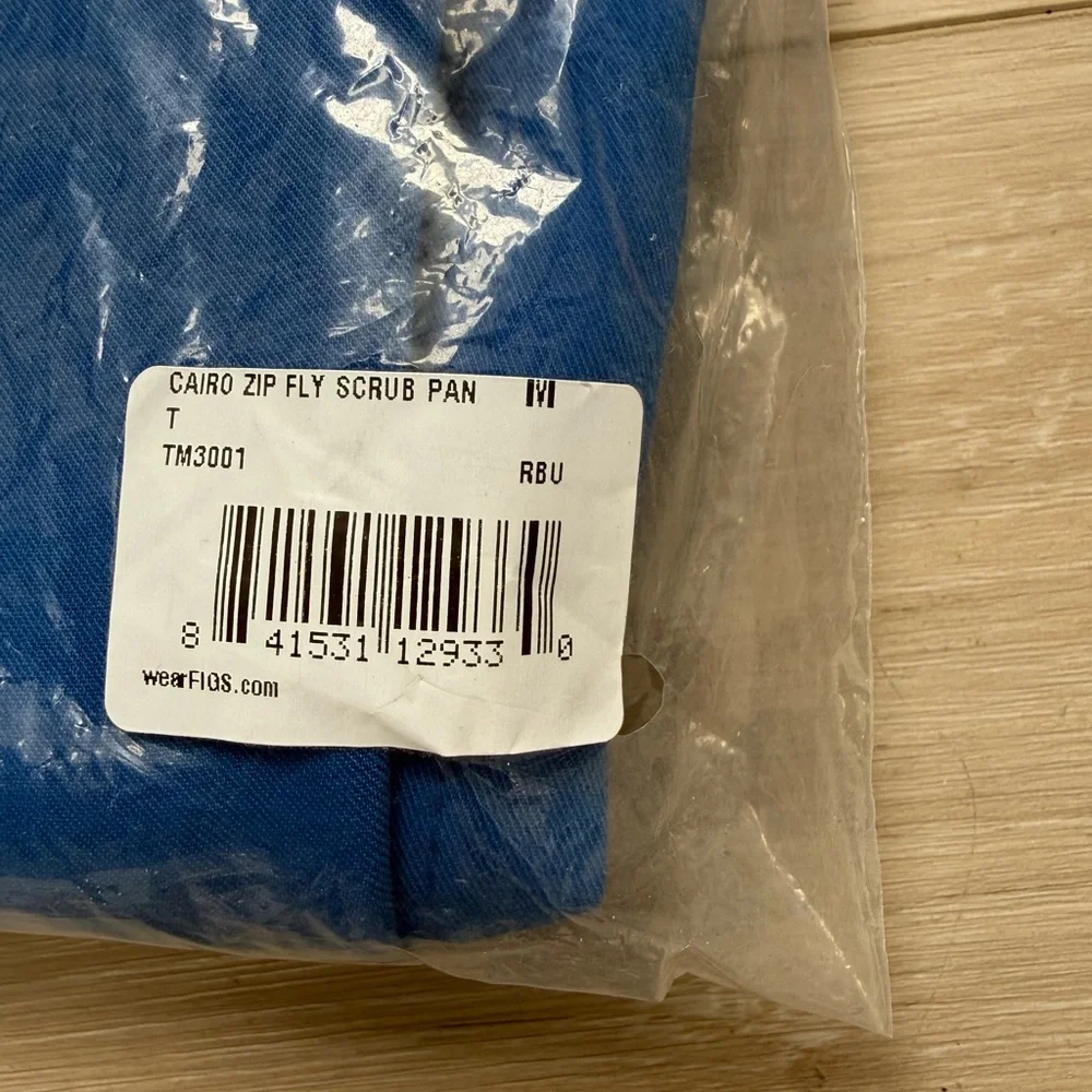 Figs Men's CAIRO ZIP FLY SCRUB PANTS in royal Blue Sz M
